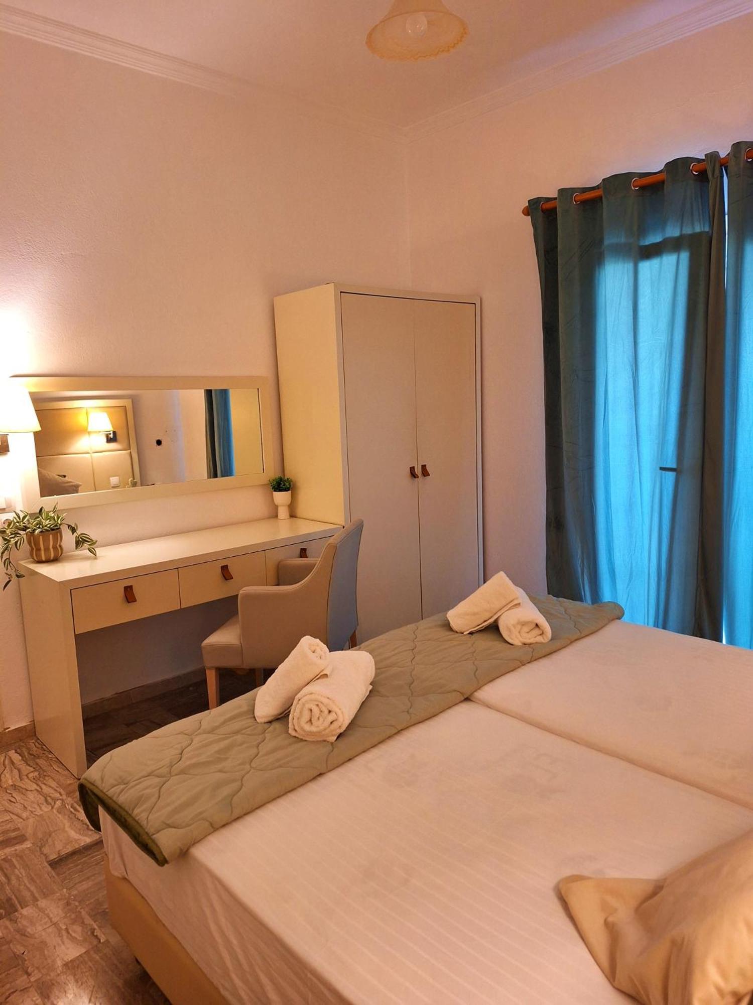 Cavos Sunrise Beach Apartments Кавос Экстерьер фото