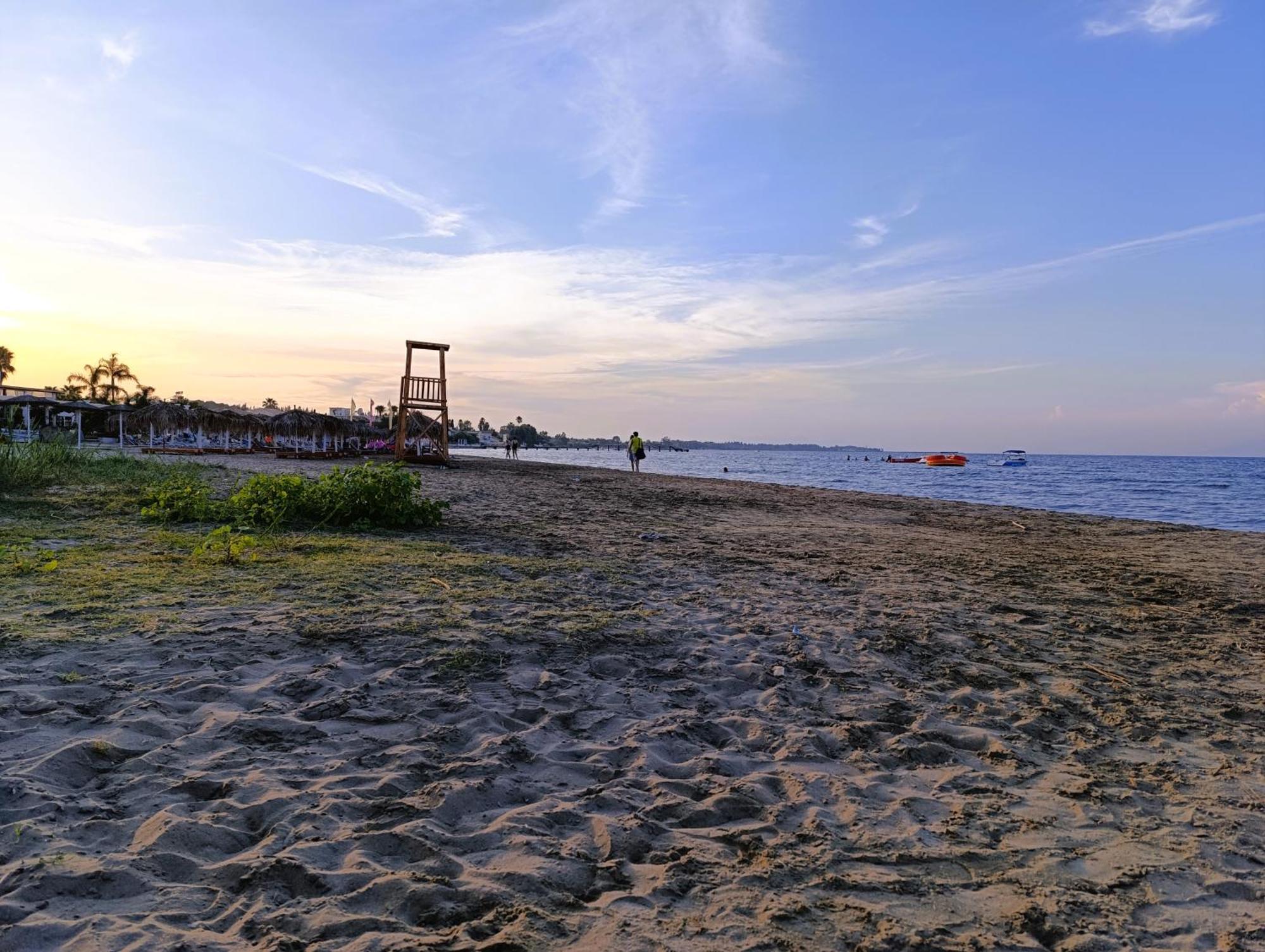 Cavos Sunrise Beach Apartments Кавос Экстерьер фото